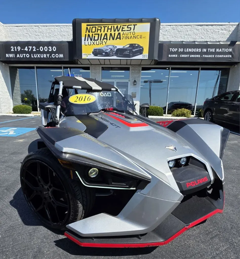 Used 2016 POLARIS SLINGSHOT SL for sale in Merrillville, IN at