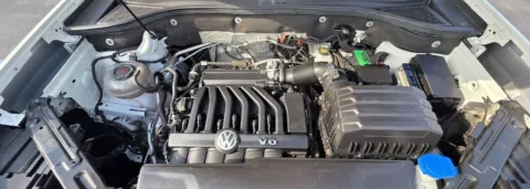 Another view of 2020 VOLKSWAGEN ATLAS CROSS SPO V6 SEL R-LINE 4MOTION for sale in Merrillville, IN at NWI Auto Luxury Merrillville