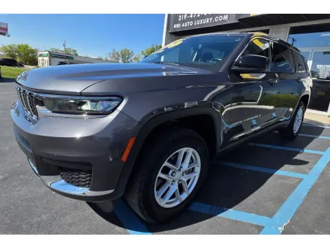 More photos of 2022 JEEP GRAND CHEROKEE LAREDO at NWI Auto Luxury Merrillville, IN