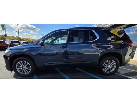 Another view of 2023 CHEVROLET TRAVERSE LT CLOTH for sale in Merrillville, IN at NWI Auto Luxury Merrillville