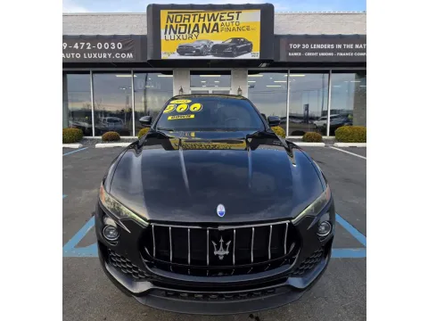 More photos of 2018 MASERATI LEVANTE BASE at NWI Auto Luxury Merrillville, IN