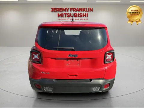 Red 2023 Jeep Renegade Latitude for sale in Kansas City, MO