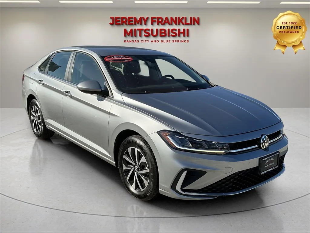 2025 Volkswagen Jetta S's photo