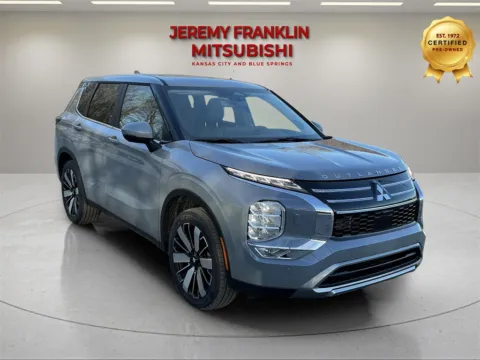 Gray 2026 Mitsubishi Outlander SE for sale in Kansas City, MO