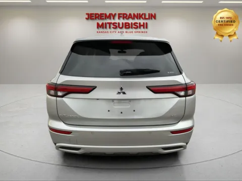 Photos of 2024 Mitsubishi Outlander SE for sale in Kansas City, MO at Jeremy Franklin Mitsubishi