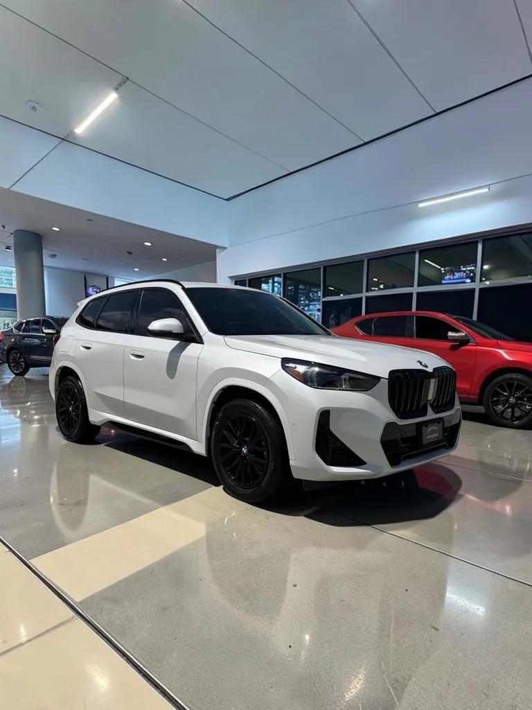 White 2025 BMW X1 xDrive28i for sale in Kansas City, MO