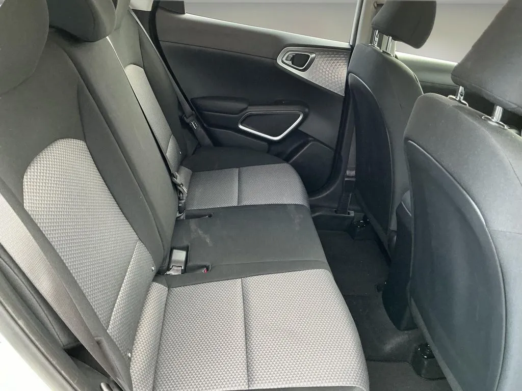2025 Kia Soul LX - Photo 20