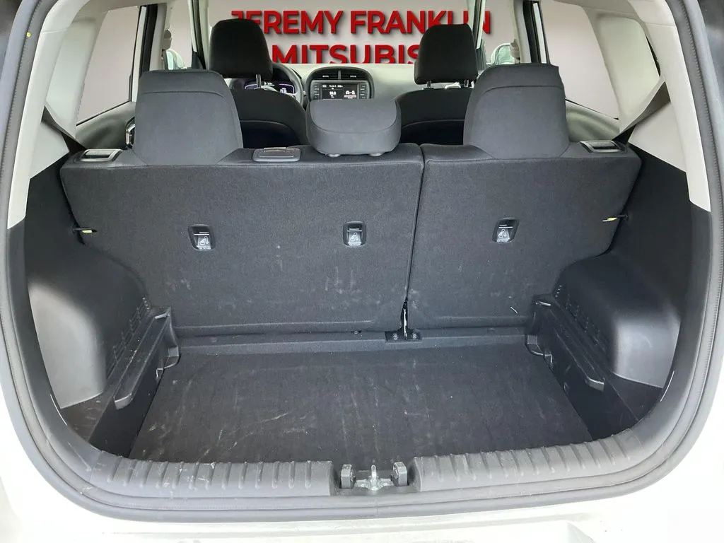 2025 Kia Soul LX - Photo 19