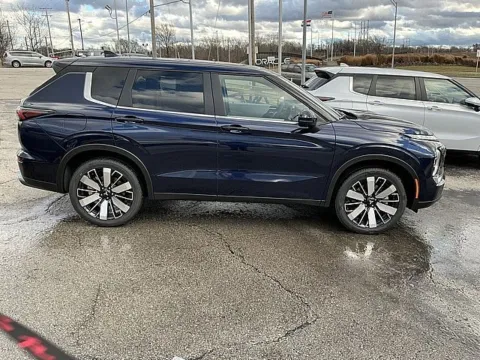 Photos of 2026 Mitsubishi Outlander SE for sale in Kansas City, MO at Jeremy Franklin Mitsubishi