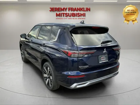 More photos of 2026 Mitsubishi Outlander SE at Jeremy Franklin Mitsubishi, MO