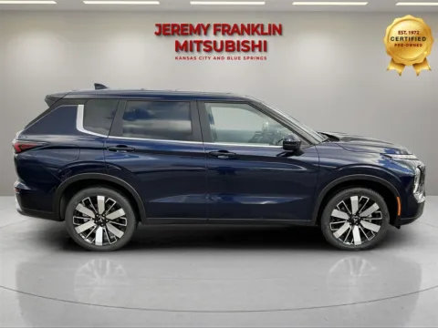 Photos of 2026 Mitsubishi Outlander SE for sale in Kansas City, MO at Jeremy Franklin Mitsubishi