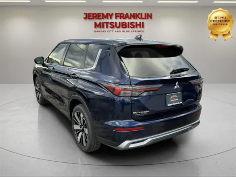 More photos of 2026 Mitsubishi Outlander SE at Jeremy Franklin Mitsubishi, MO