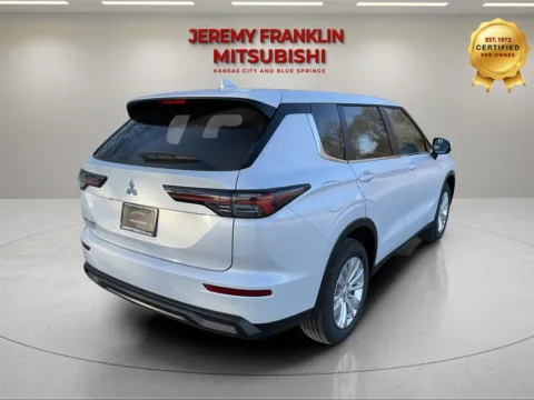 Another view of 2026 Mitsubishi Outlander ES for sale in Kansas City, MO at Jeremy Franklin Mitsubishi