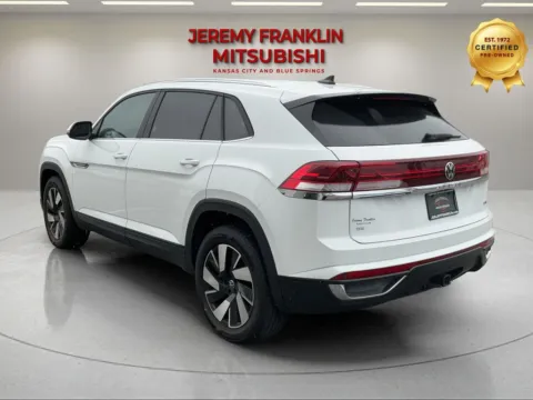 More photos of 2024 Volkswagen Atlas Cross Sport 2.0T SE w/Technology at Jeremy Franklin Mitsubishi, MO