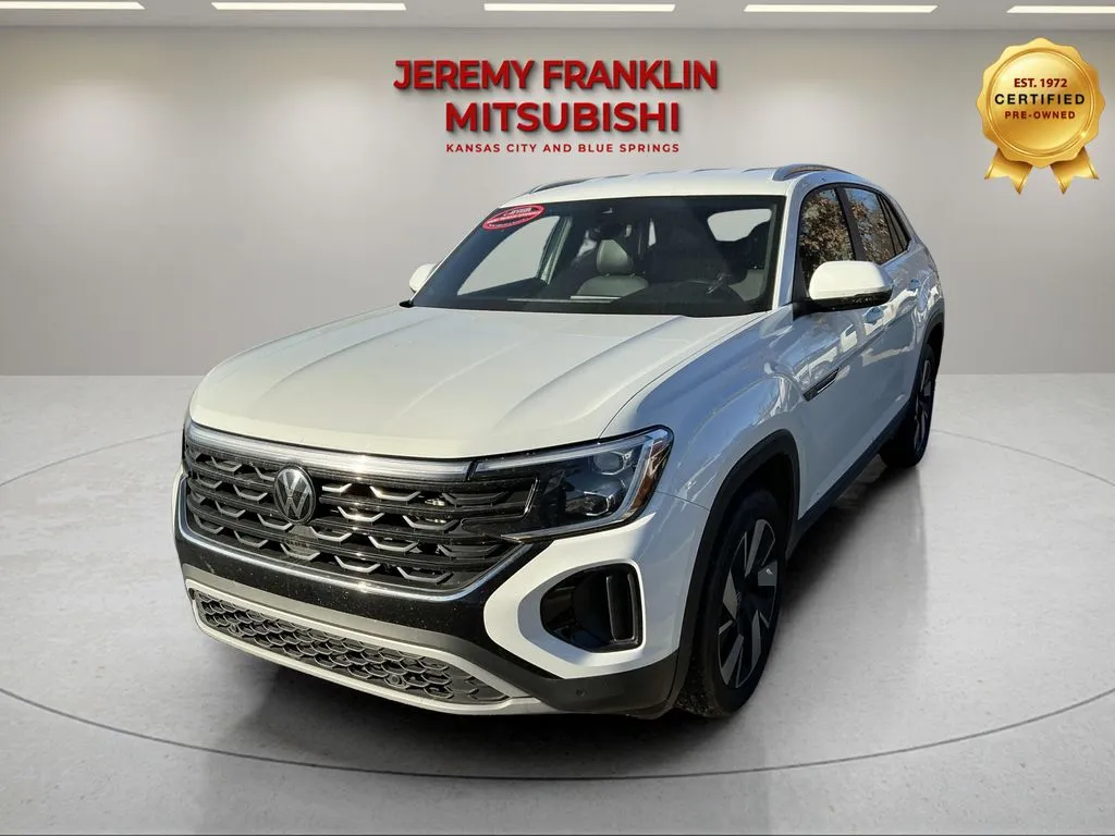 Used 2024 Volkswagen Atlas Cross Sport SE w/Tech with VIN 1V2HE2CA0RC215389 for sale in Kansas City