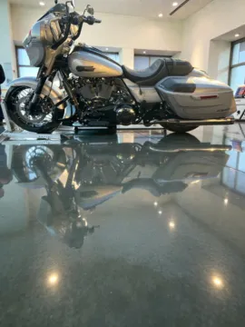 More photos of 2023 Harley-Davidson Street Glide CVO at Jeremy Franklin Mitsubishi, MO