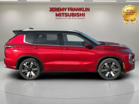 Photos of 2026 Mitsubishi Outlander SEL for sale in Kansas City, MO at Jeremy Franklin Mitsubishi