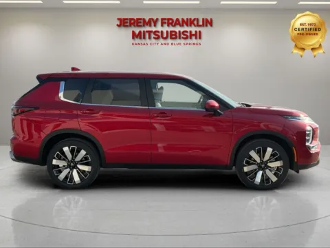 Photos of 2026 Mitsubishi Outlander SE for sale in Kansas City, MO at Jeremy Franklin Mitsubishi