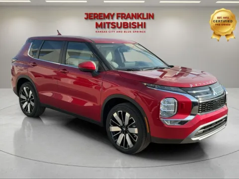 Red 2026 Mitsubishi Outlander SE for sale in Kansas City, MO