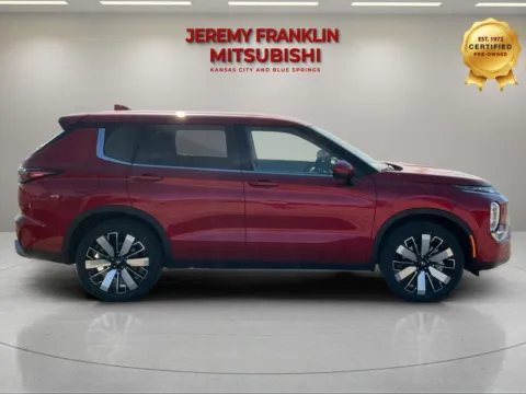Photos of 2026 Mitsubishi Outlander SE for sale in Kansas City, MO at Jeremy Franklin Mitsubishi