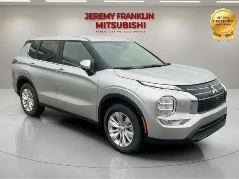 Silver 2026 Mitsubishi Outlander ES for sale in Kansas City, MO