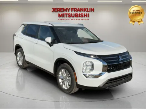 White 2026 Mitsubishi Outlander ES for sale in Kansas City, MO