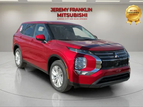 Red 2026 Mitsubishi Outlander ES for sale in Kansas City, MO