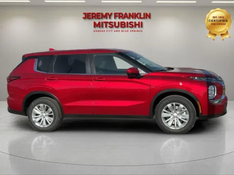 Photos of 2026 Mitsubishi Outlander ES for sale in Kansas City, MO at Jeremy Franklin Mitsubishi