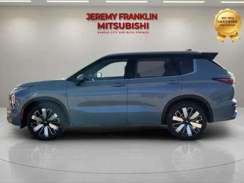 More photos of 2026 Mitsubishi Outlander SEL at Jeremy Franklin Mitsubishi, MO