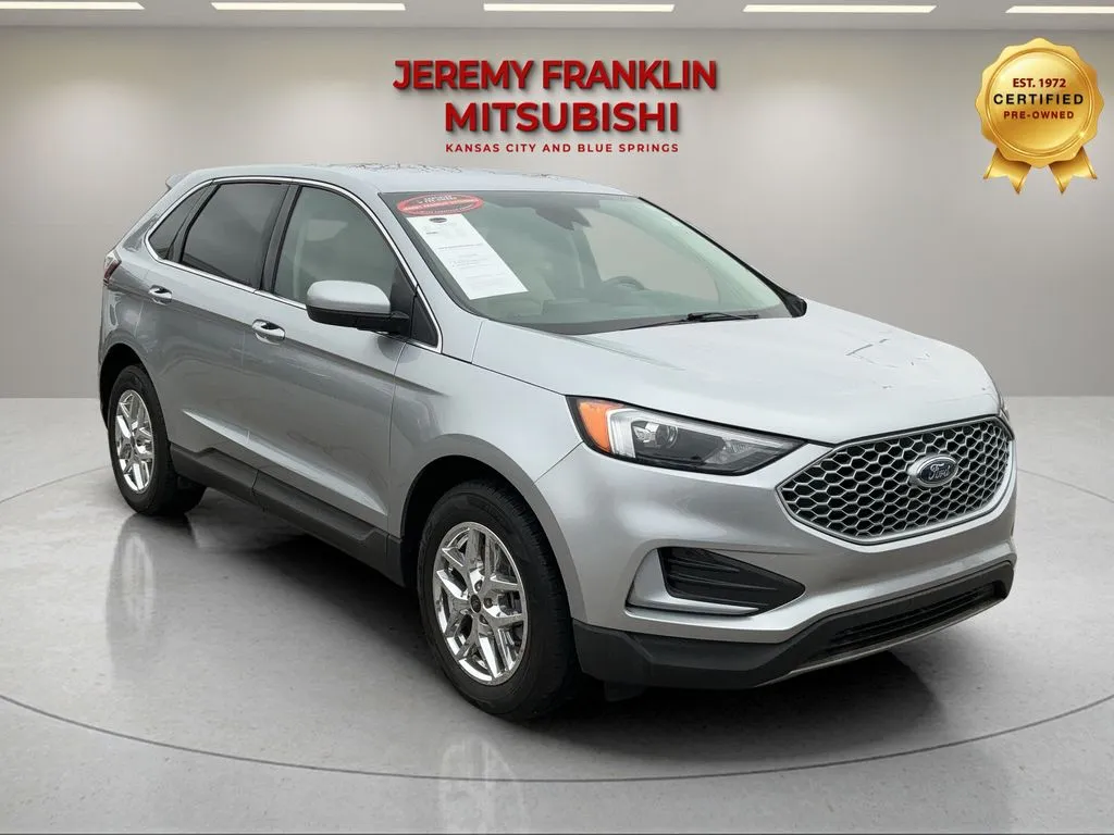 Silver 2023 Ford Edge SEL for sale in Kansas City, MO