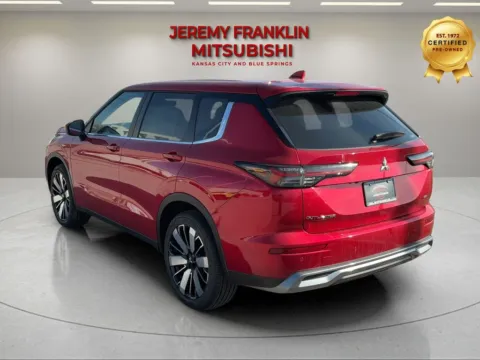 More photos of 2026 Mitsubishi Outlander SE at Jeremy Franklin Mitsubishi, MO