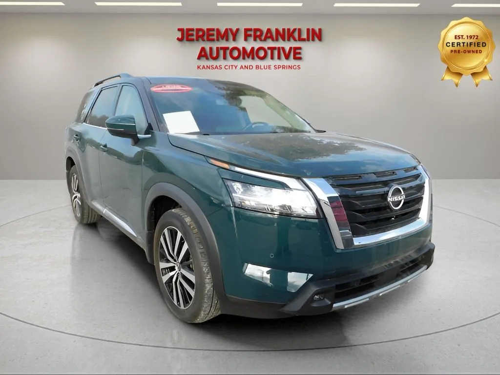 Used 2023 Nissan Pathfinder Platinum with VIN 5N1DR3DF1PC236734 for sale in Kansas City
