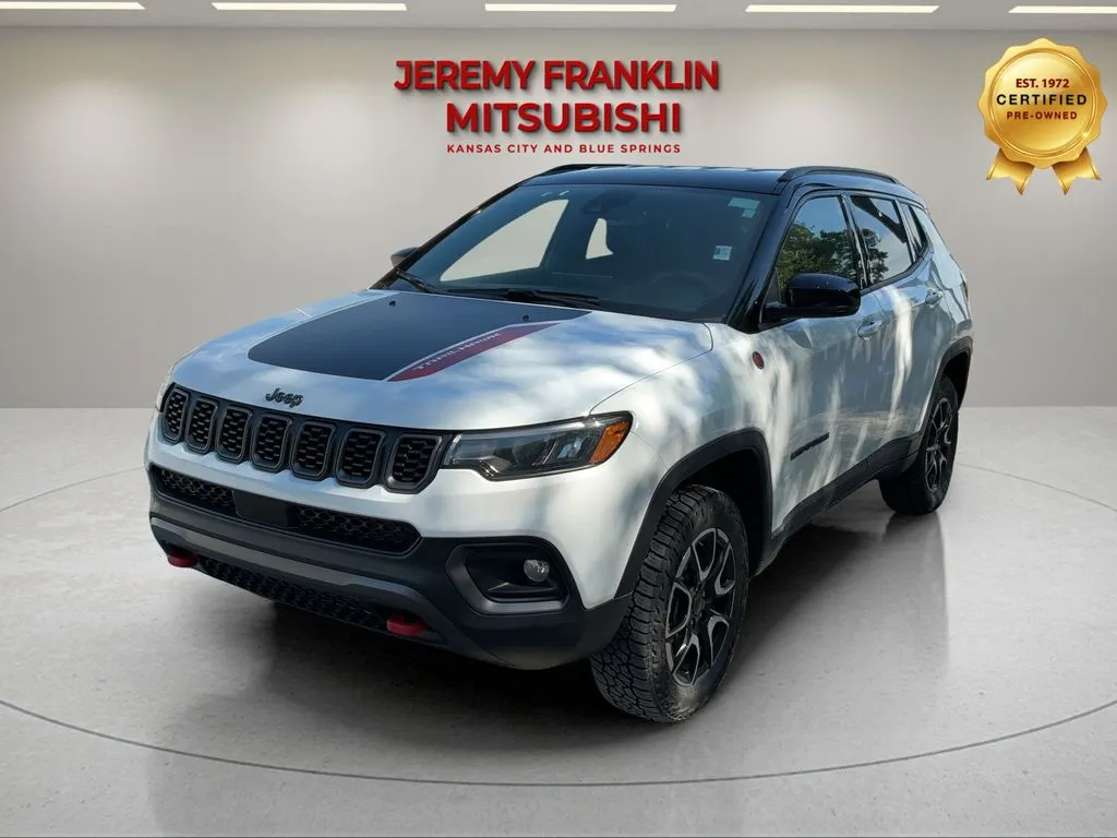 2025 Jeep Compass Trailhawk - Photo 7