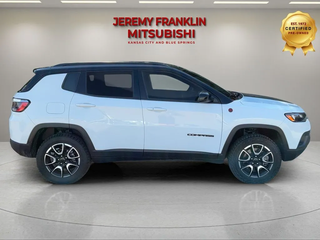 Used 2025 Jeep Compass Trailhawk with VIN 3C4NJDDN2ST519024 for sale in Kansas City