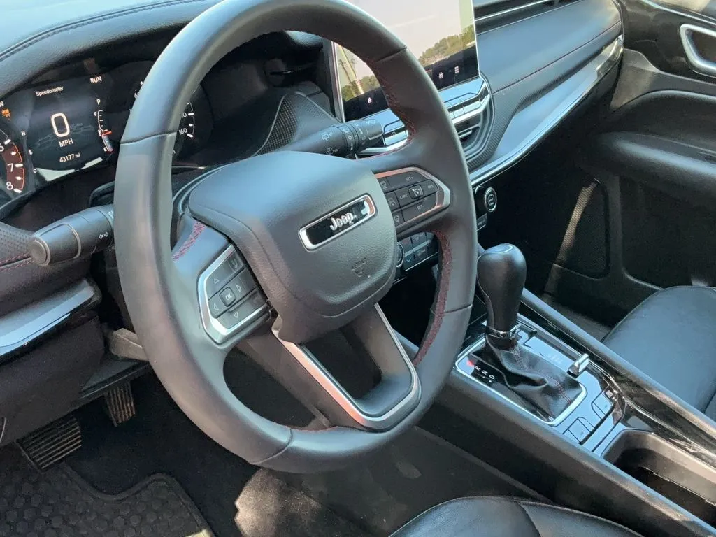 2025 Jeep Compass Trailhawk - Photo 11