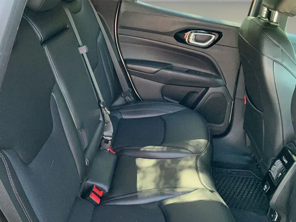 2025 Jeep Compass Trailhawk - Photo 14