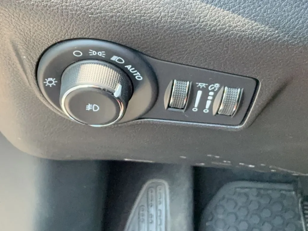 2025 Jeep Compass Trailhawk - Photo 18