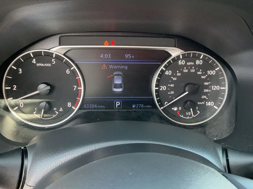 2025 Nissan Altima SV - Photo 29