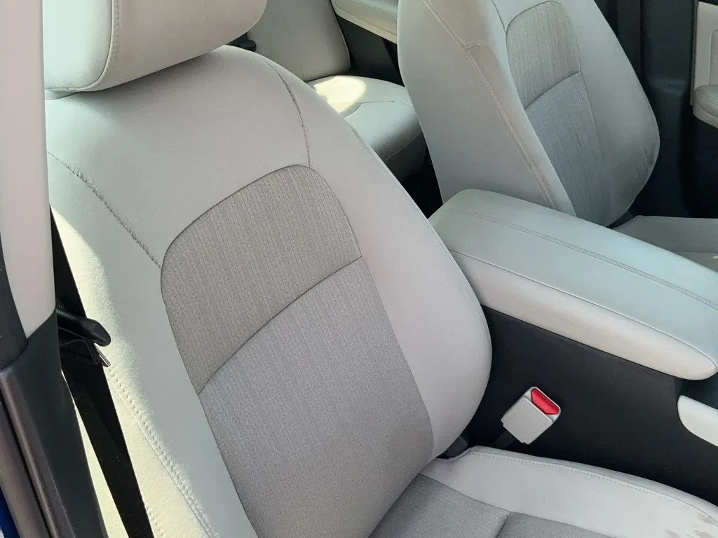 2025 Nissan Altima SV - Photo 19