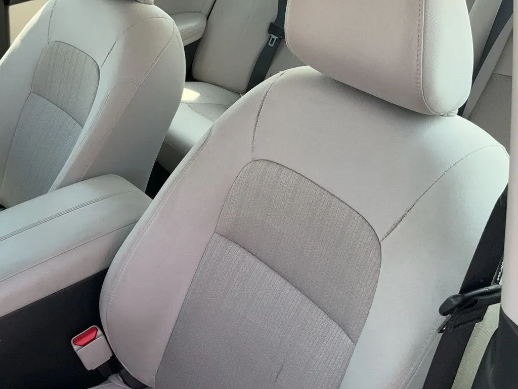 2025 Nissan Altima SV - Photo 13