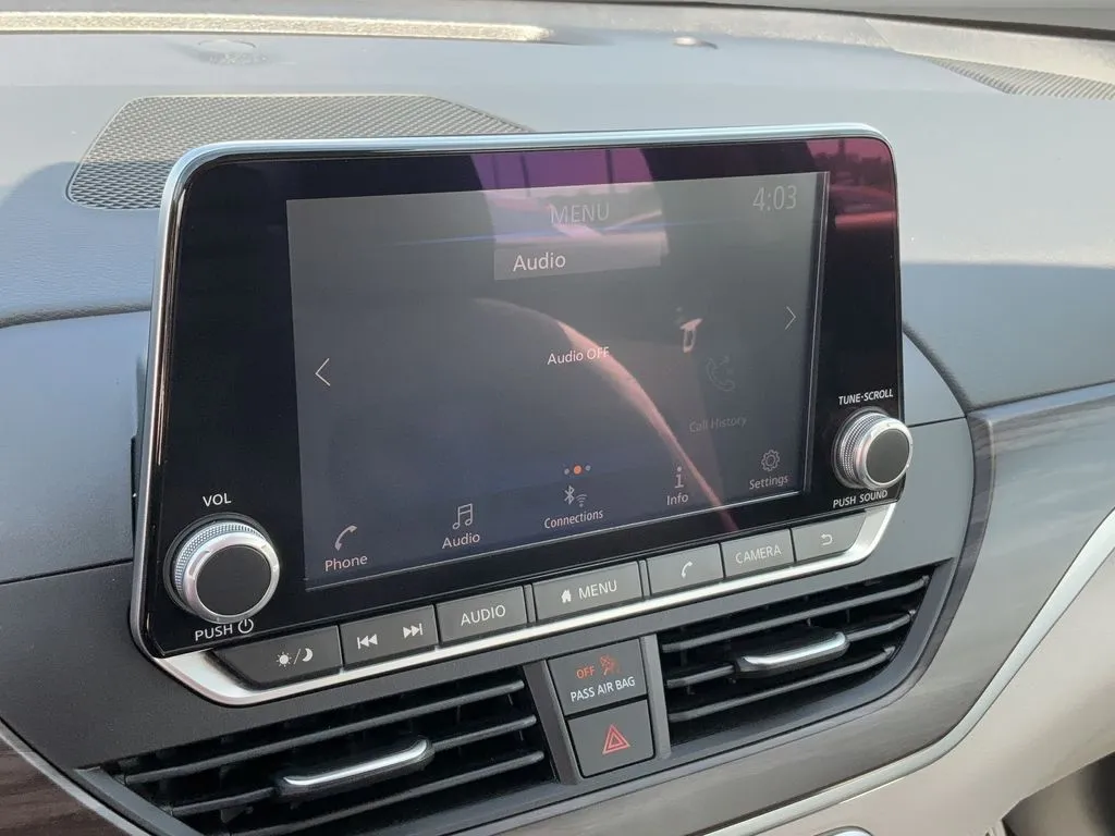 2025 Nissan Altima SV - Photo 24