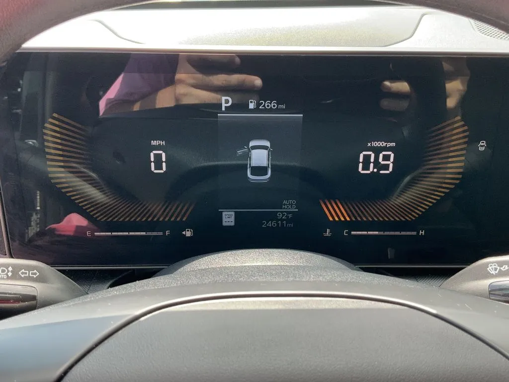 2025 Kia K4 LXS - Photo 30