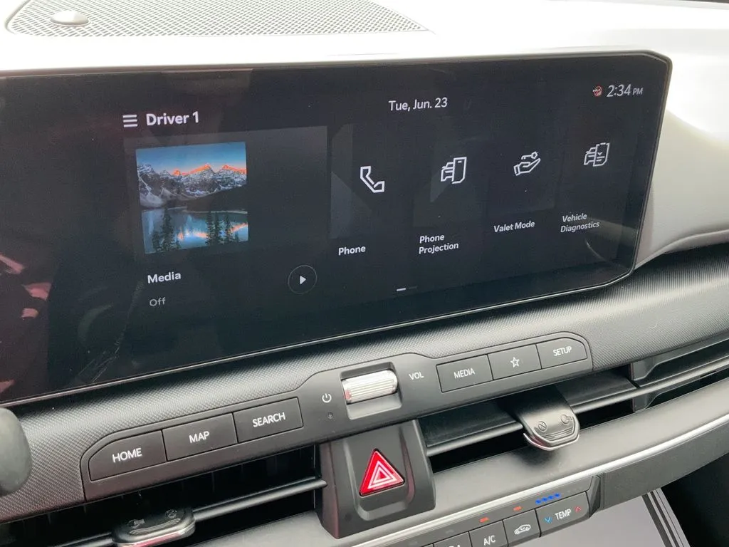 2025 Kia K4 LXS - Photo 25