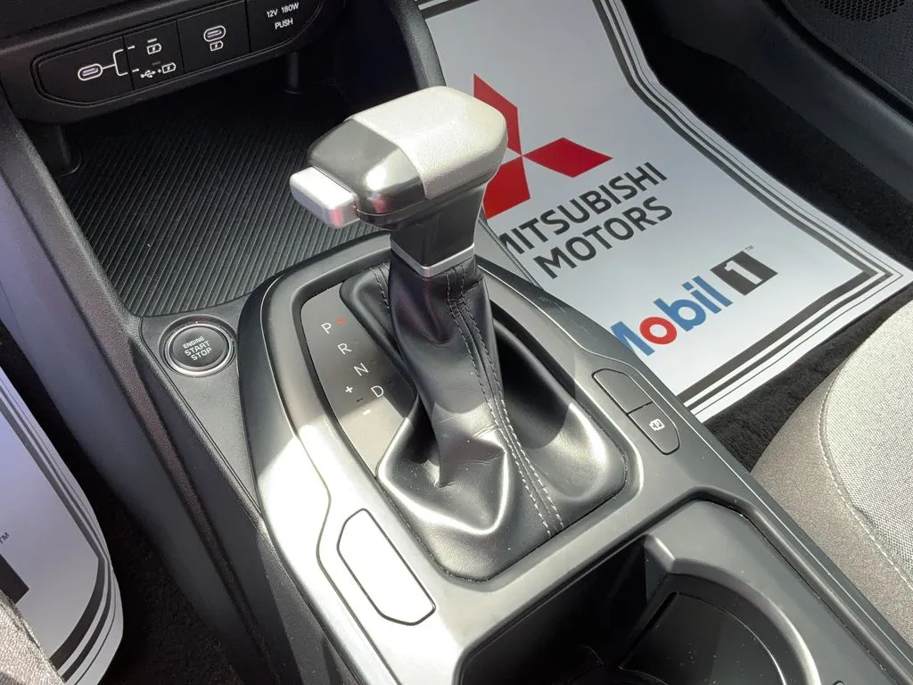2025 Kia K4 LXS - Photo 23