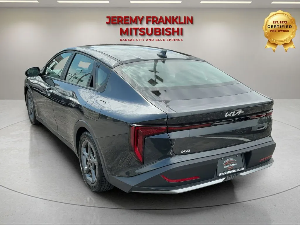 2025 Kia K4 LXS - Photo 7