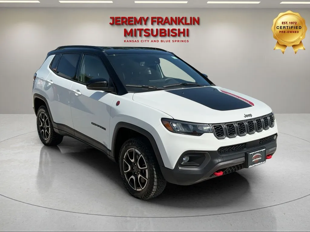 Used 2025 Jeep Compass Trailhawk with VIN 3C4NJDDN4ST534236 for sale in Kansas City