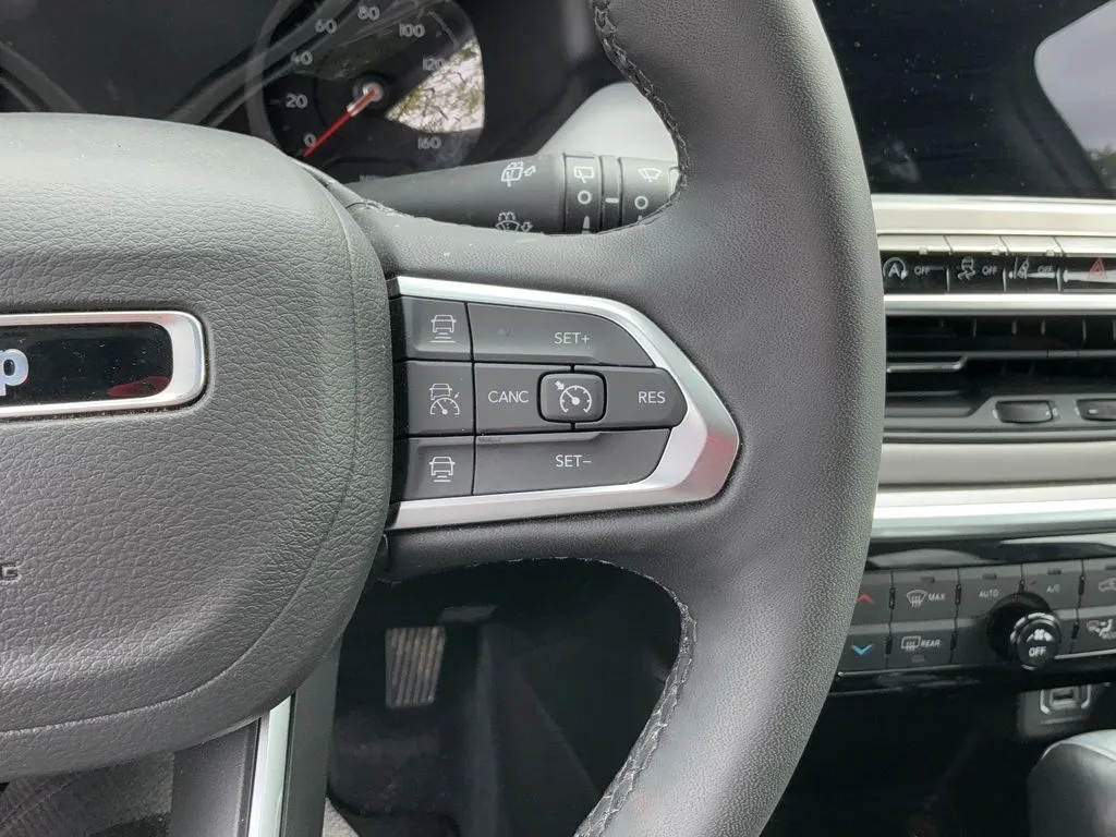 2025 Jeep Compass Limited - Photo 26