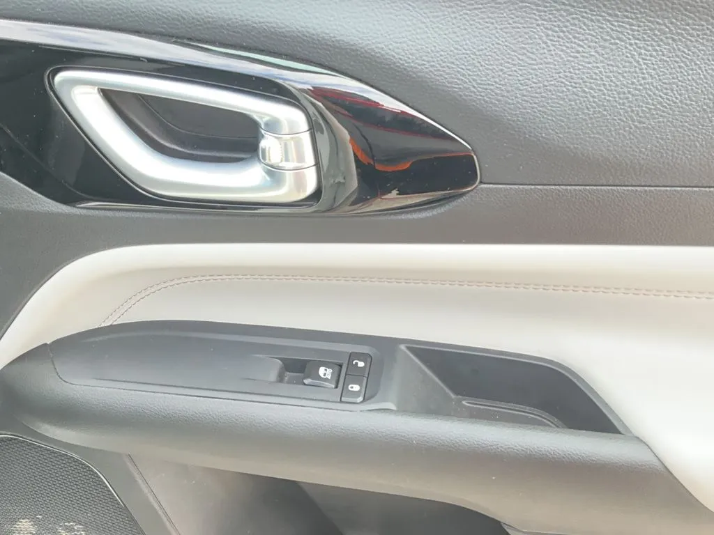 2025 Jeep Compass Limited - Photo 19