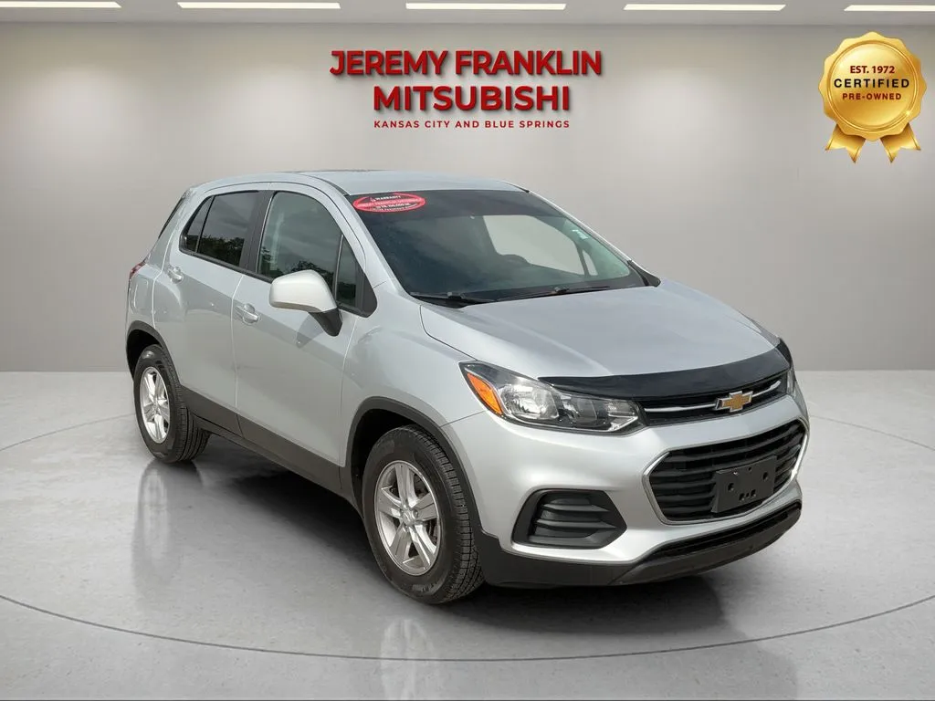 2020 Chevrolet Trax LS's photo