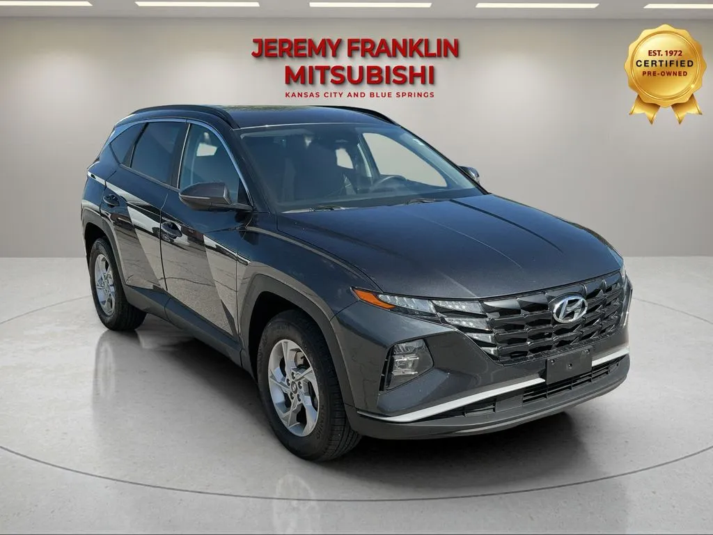 Used 2022 Hyundai Tucson SEL with VIN 5NMJBCAE6NH055859 for sale in Kansas City